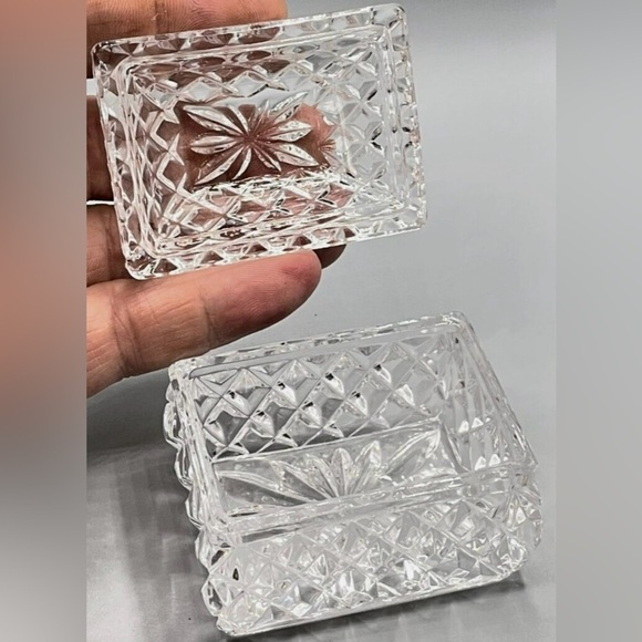 Cut Glass Princess Trinket Box, Pressed Glass Rectangular Tiny Glass Container - Picture 4 of 16
